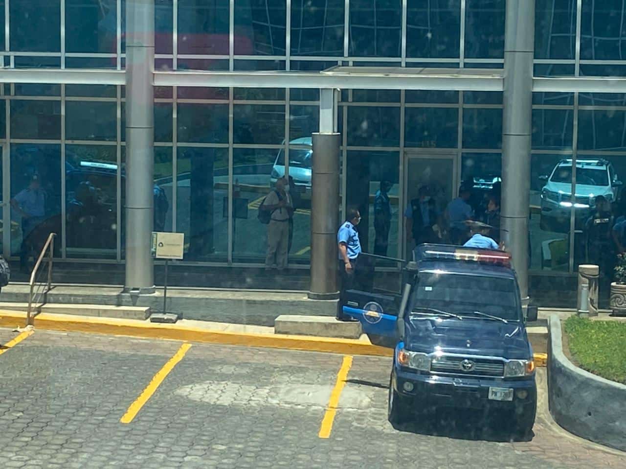 Allanamientos y citatorios reparte el Gobierno a Cristiana Chamorro y su hermano Carlos Fernando
