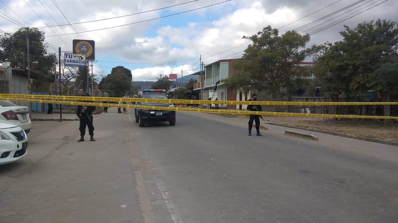 Un conflicto entre una familia de apellido Rodríguez Aguilera, generó una balacera hoy lunes 17 de enero en el barrio Dios Proveerá, de la ciudad de Estel