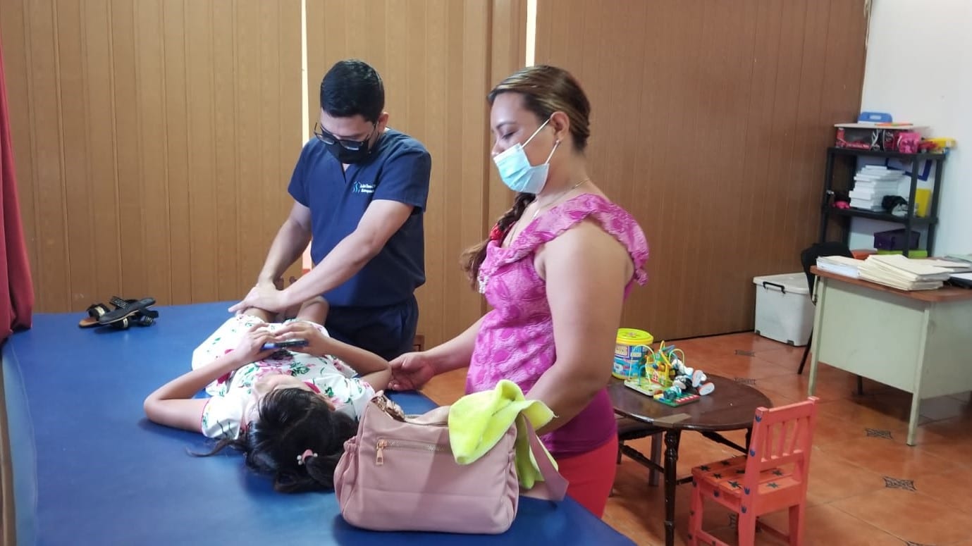 Jornada de atención médica en Centro Teletón Occidente, en Chinandega