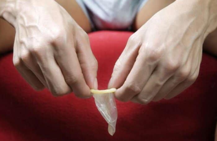«Se quitó el condón y confesó, pero la justicia no lo castigó»: el caso de una brasileña víctima de «stealthing»