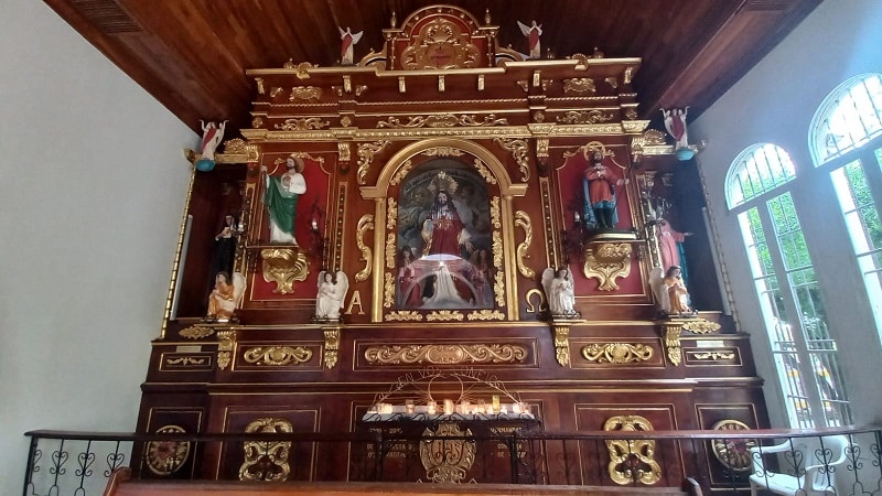 Altar dedicado al Sagrado corazón de Jesús en Camoapa
