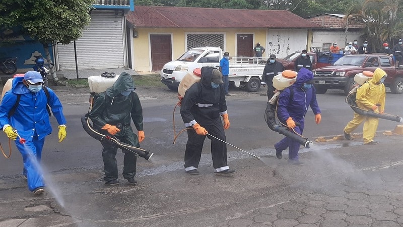 Ministerio de salud en Camoapa inicia fumigación de lugares públicos