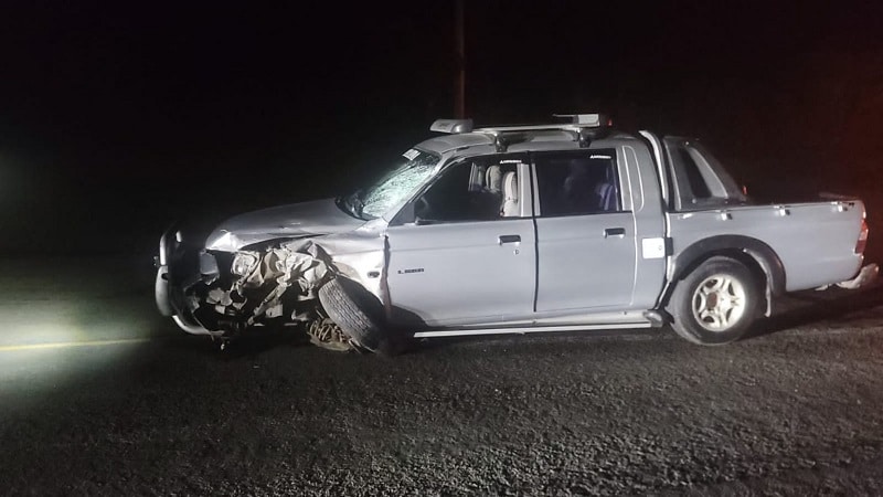 Norlan David García Lumbí, conductor de la camioneta marca Mitsubishi placa CT 10697, color gris, aparentemente trató de esquivar un bache e invadió el carril del motociclista.