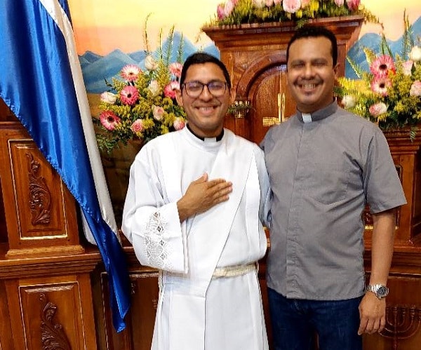 Diacono Sacerdote Omar Blandón
