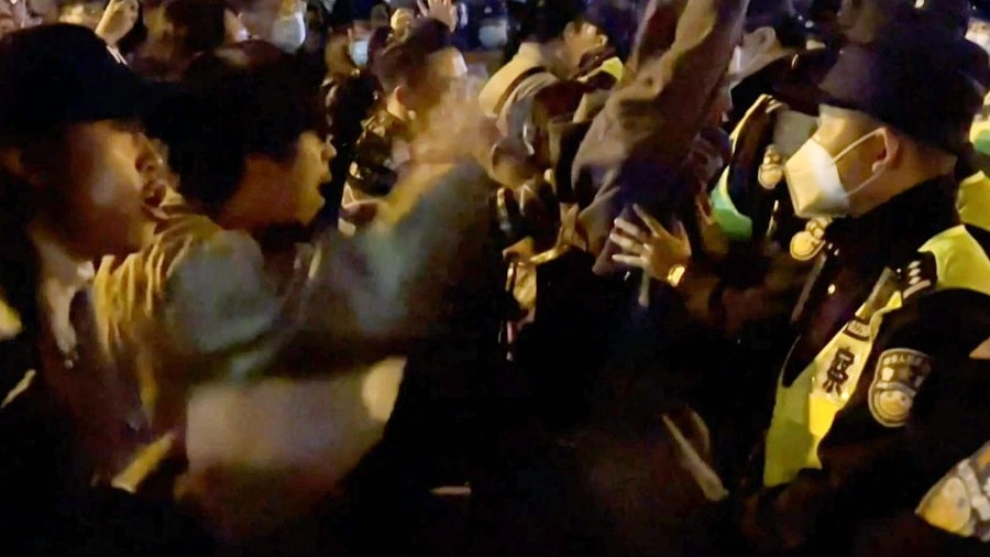 Continúan las protestas en China (cortesía)