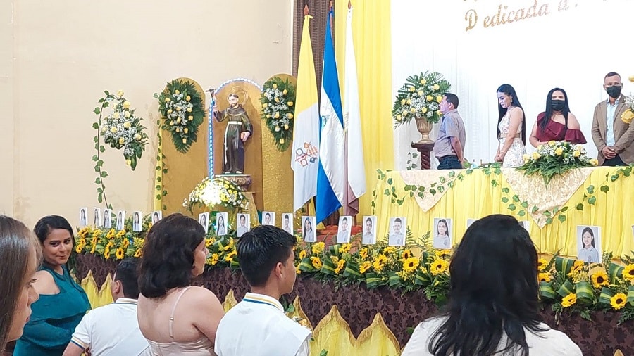 Centros escolares de Camoapa realizan promociones de escolares