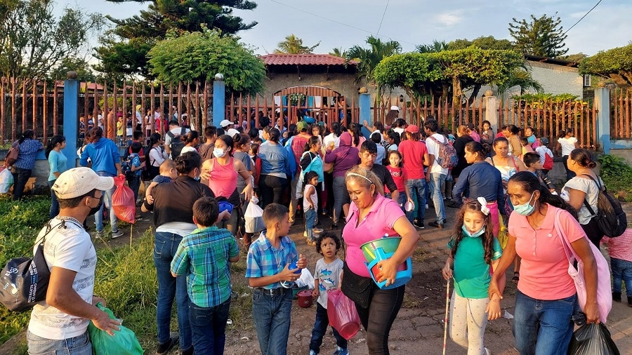Camoapeños se desbordan a las calles de Camoapa en la celebración de la Purísima