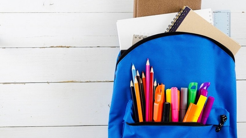 Entregan útiles escolares y uniformes a niñez de Camoapa