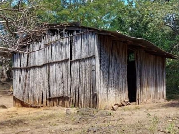 Capilla San Miguel Arcángel, ubicada en la comarca El Orégano. En ese lugar, actualmente se realiza la celebración dominical y la misa, cuando hay visita del sacerdote a la comunidad.
