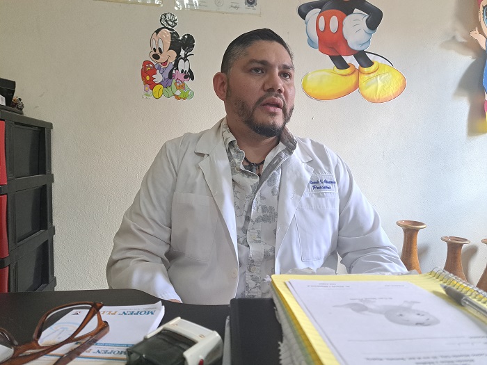 El doctor Ricardo Altamirano, pediatra de la ciudad de Somoto.