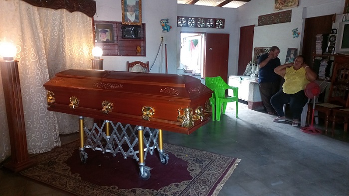 El joven Kevin Flores Ríos, de 22 años pierde la vida tras ser arrollado por una camioneta.