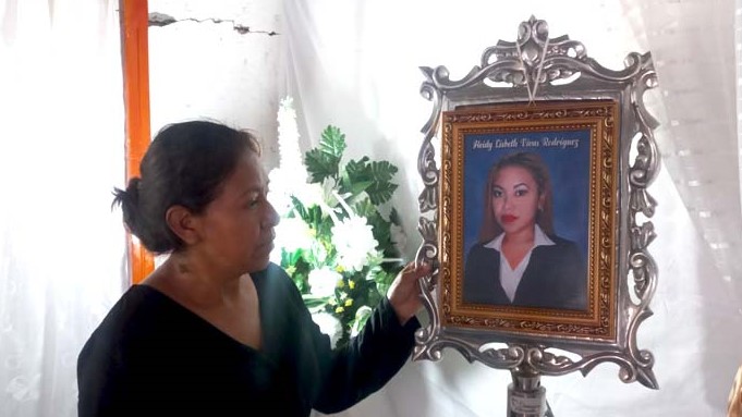 Desde este fin de semana, los restos de la estilista Heidi Lisbeth Vivas Rodríguez, descansan en su natal Juigalpa.