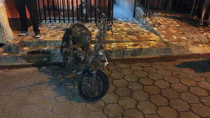 Incendio calcinó una moto y una casa en Juigalpa