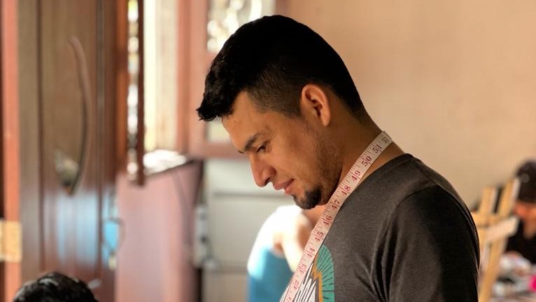 Juan Gabriel González Sevilla, es un joven de treinta y cuatro años de edad, profesional de la Sociología