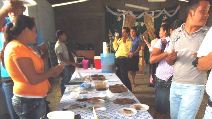 Ante altos costos de la canasta básica, familias de Madriz usan recetario para alimentos de huerta.