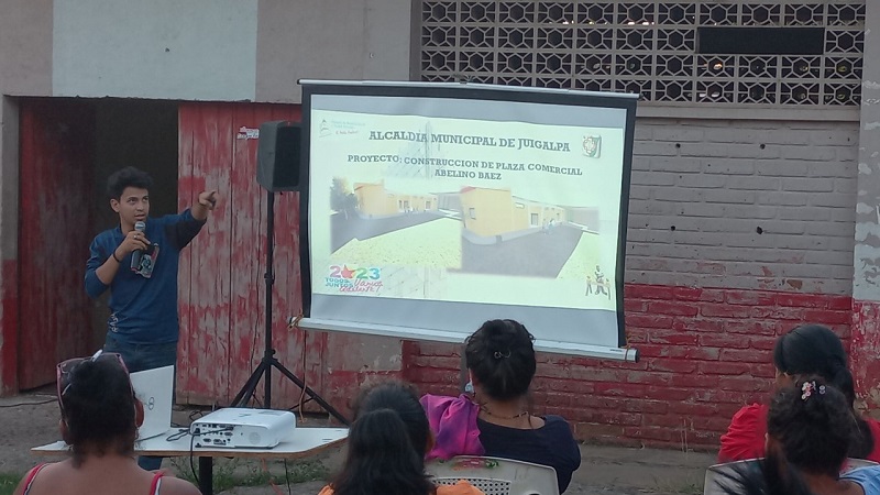 Construyen plaza para ubicar a comerciantes del Parque de Juigalpa