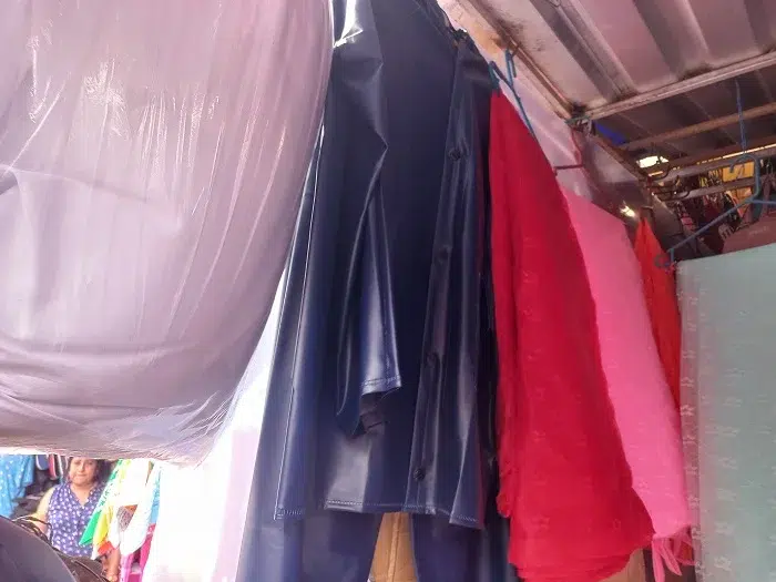 Comerciantes aseguran que no hubo alteración de precio en productos de invierno.