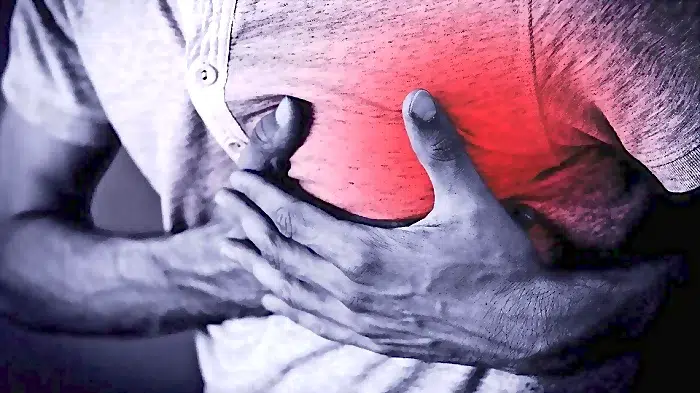 Cardiólogo llama a cuidarse del calor para evitar complicaciones de salud