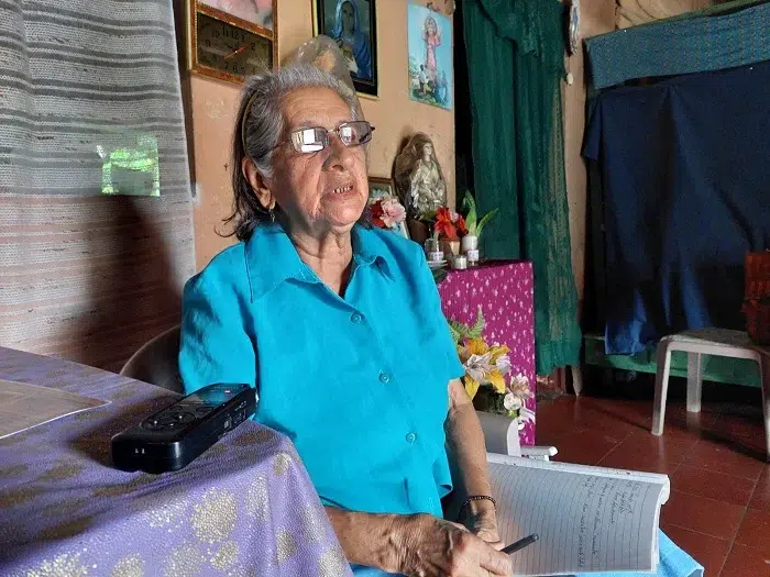 Profesora Virgenza Sotelo habla de su vida como educadora