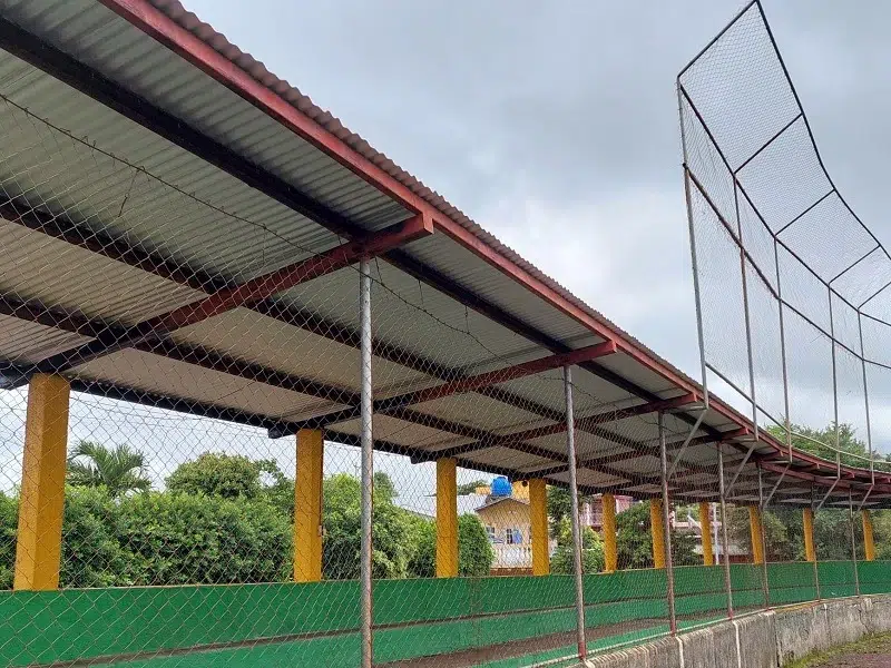 Reemplazo del 50% del techo en el Estadio Municipal Virgilio Flores y Flores de Camoapa