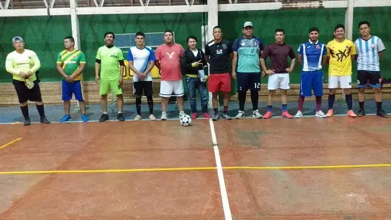 Jóvenes promueven el fútbol sala (futsal) en Camoapa