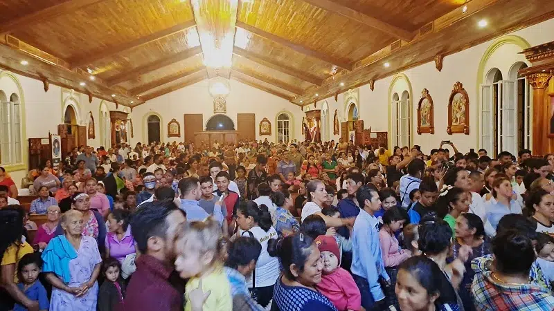 Feligresía participa en la bajada de San Francisco de Asís 2023