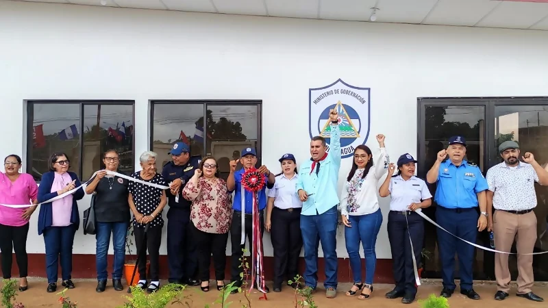 Inauguran complejo que alberga la estación de bomberos en Nueva Guinea
