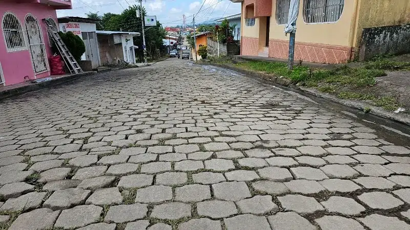 Calle ubicada en el sector de donde Las Monjas, incluida en el plan de inversión anual 2023 para ser reparada.