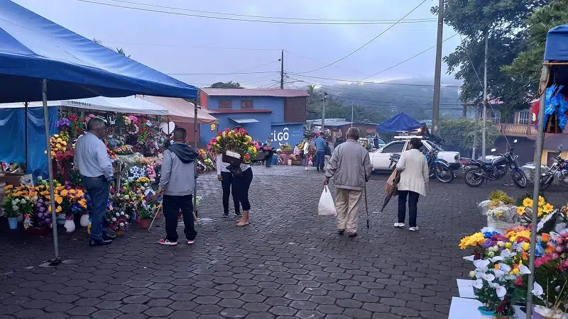 En Camoapa la iglesia católica local pide orar por los fieles difuntos