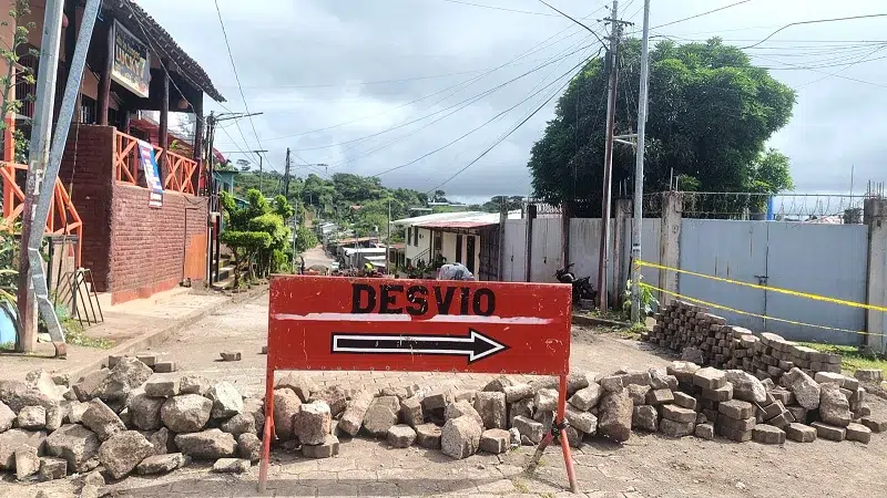 Inicia reparación de calles adoquinadas en la ciudad de Camoapa