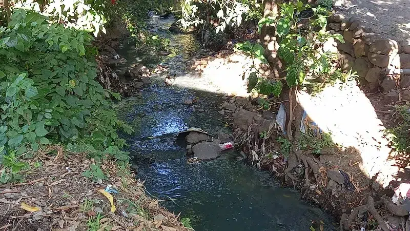 Cauce natural que cruza por la zona 7, de Juigalpa