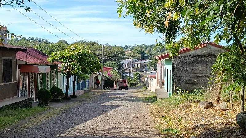 Pobladores de Camoapa preparados para contribuir con proyectos de adoquinado