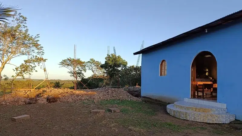 Inician ampliación de la capilla de la comunidad Laguna Negra