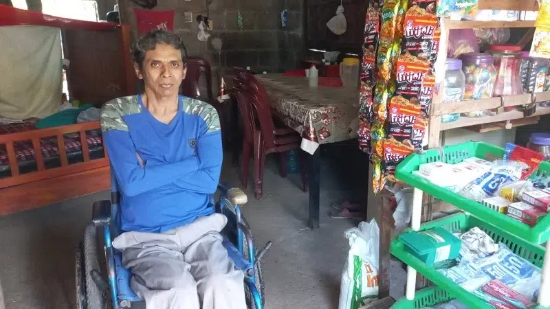 Solicita una silla de ruedas con motor tras accidente que lo dejó discapacitado