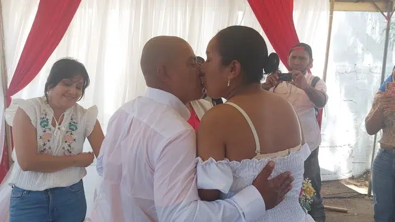 En 12 años, el bufete Nicaragua lus Consult Abogados, ubicado en Ciudad Sandino, ha casado gratuitamente a 978 parejas el 14 de febrero
