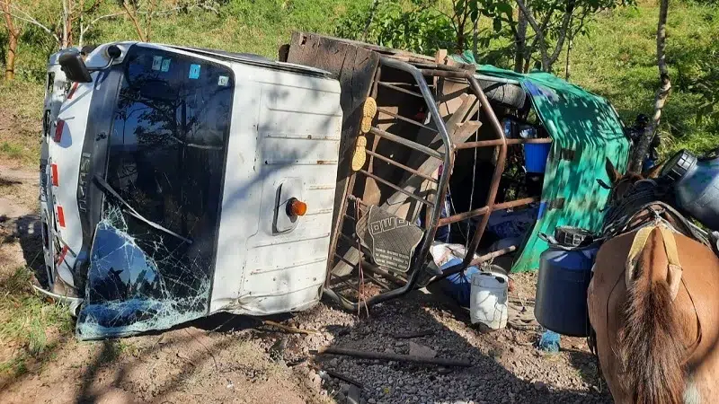 Camoapa se enluta con accidente de tránsito en el sector San Isidro, carretera Camoapa-Yalwas