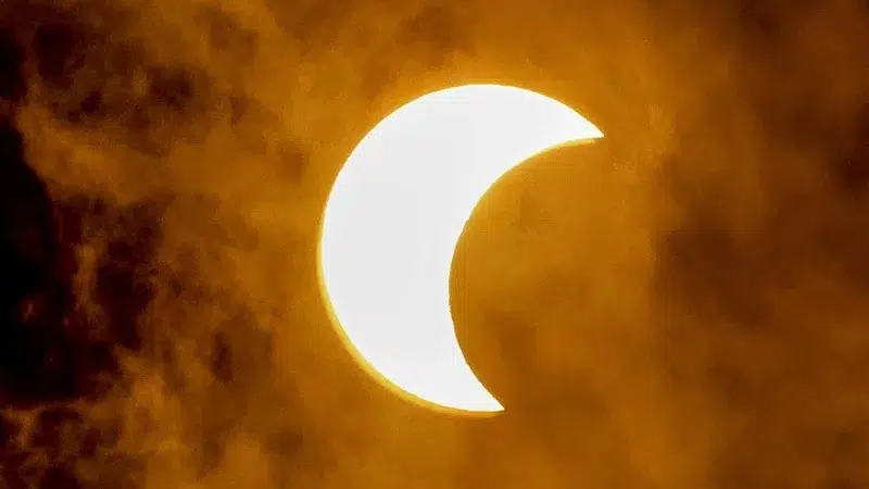 Eclipse: Un evento astronómico natural