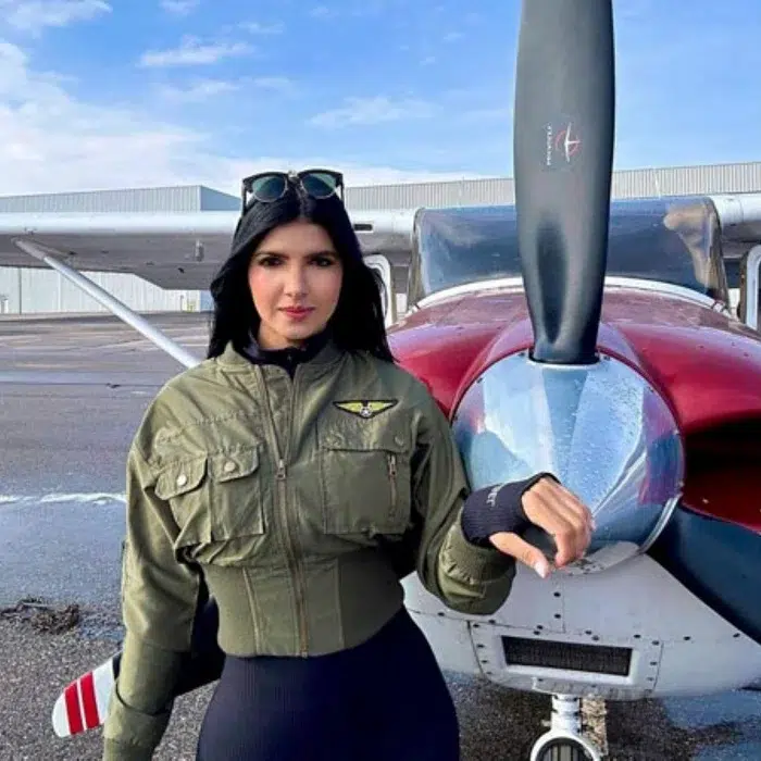 La piloto Anielka Ivania Espino, de 33 años, originaria de la ciudad de Ocotal, graduada en una escuela de aviación de los Estados Unidos.