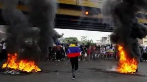 Protestas contra la reelección de Maduro en Venezuela dejan 6 muertos y 749 detenidos