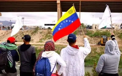 Estados Unidos permitirá a migrantes venezolanos trabajar legalmente