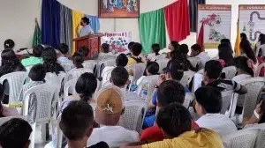 Niños y jóvenes de la Parroquia San Francisco de Asís reciben retiro para confirmación