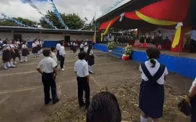 Bachilleres de centros públicos utilizarán bono para promoción