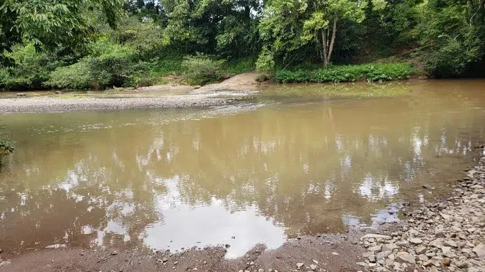 Niña muere arrastrada por quebrada crecida en Camoapa