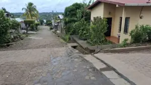 Cuneta en barrio San Martín de Camoapa provoca accidentes y preocupación vecinal