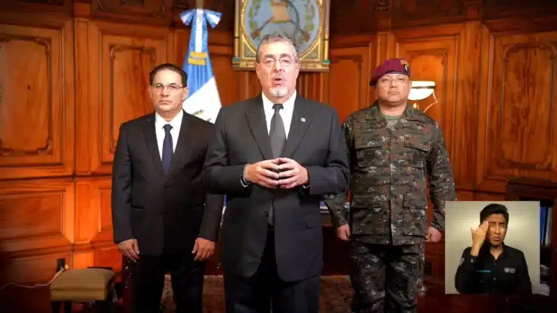 El presidente de Guatemala, Bernardo Arévalo de León, decretó este domingo 18 de enero de 2026 un estado de sitio por 30 días en todo el territorio nacional