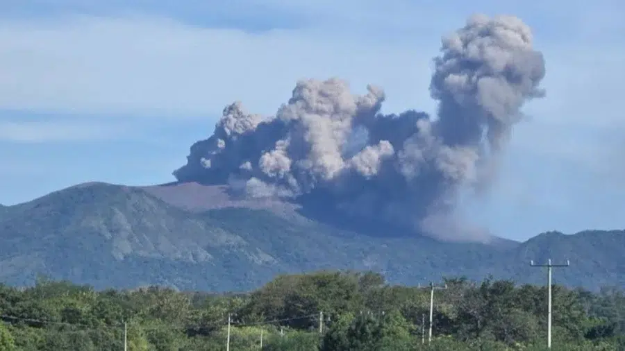 Volcán Telica registra 18 explosiones en un día